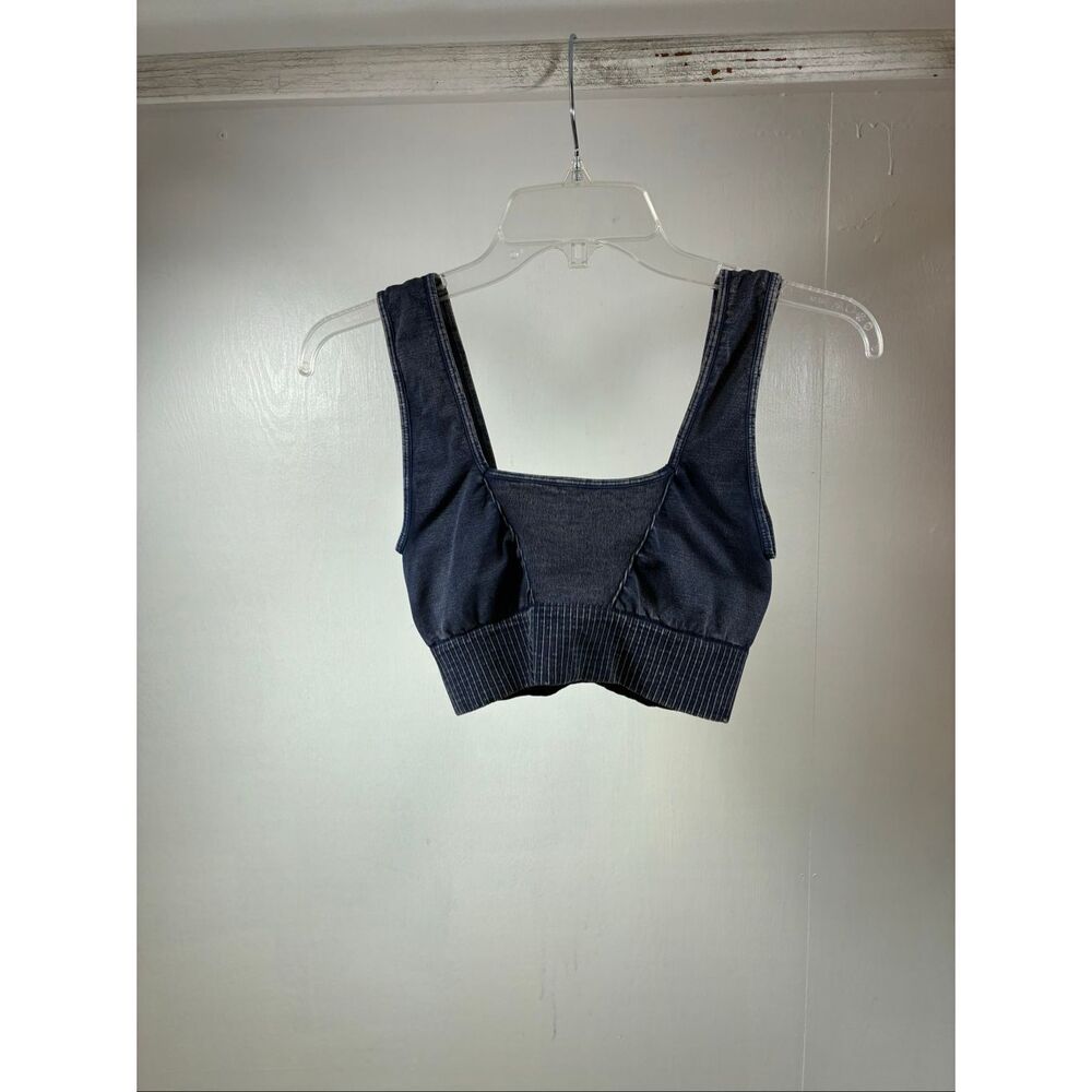 Free People Movement Good Karma Set of Flare Leggings and Square Neck Bra in Blu - Picture 7 of 9